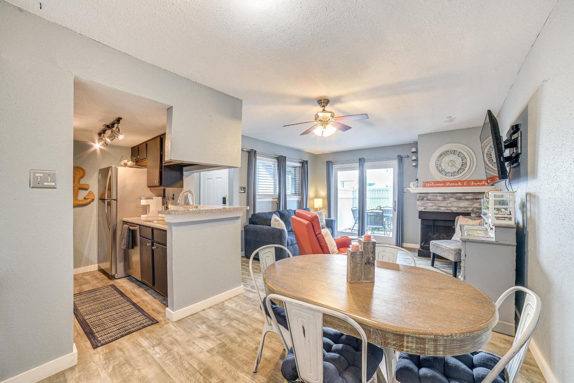 Relaxing Galveston Condo, Quarter Mile To Seawall! Exterior photo