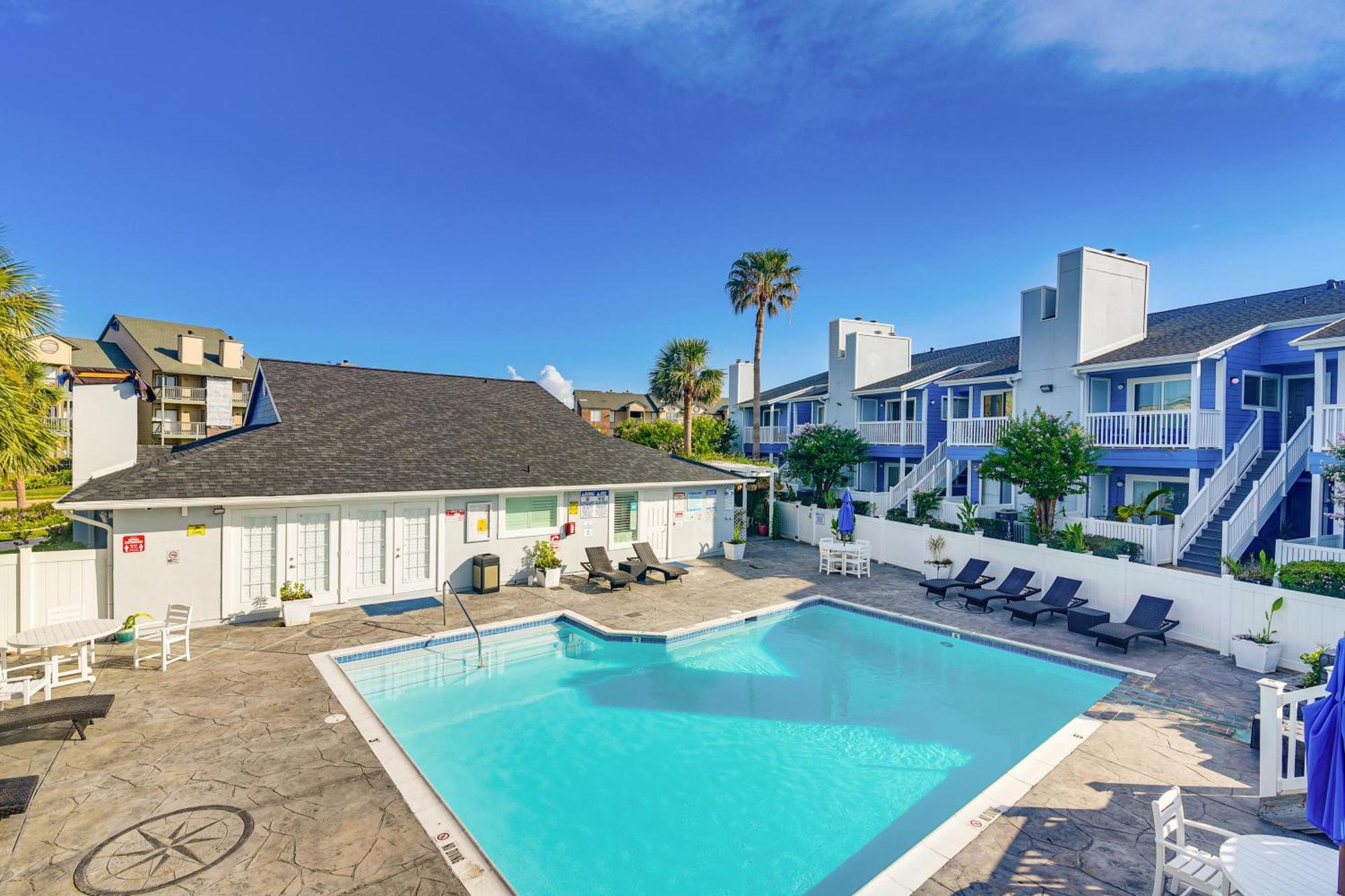 Relaxing Galveston Condo, Quarter Mile To Seawall! Exterior photo